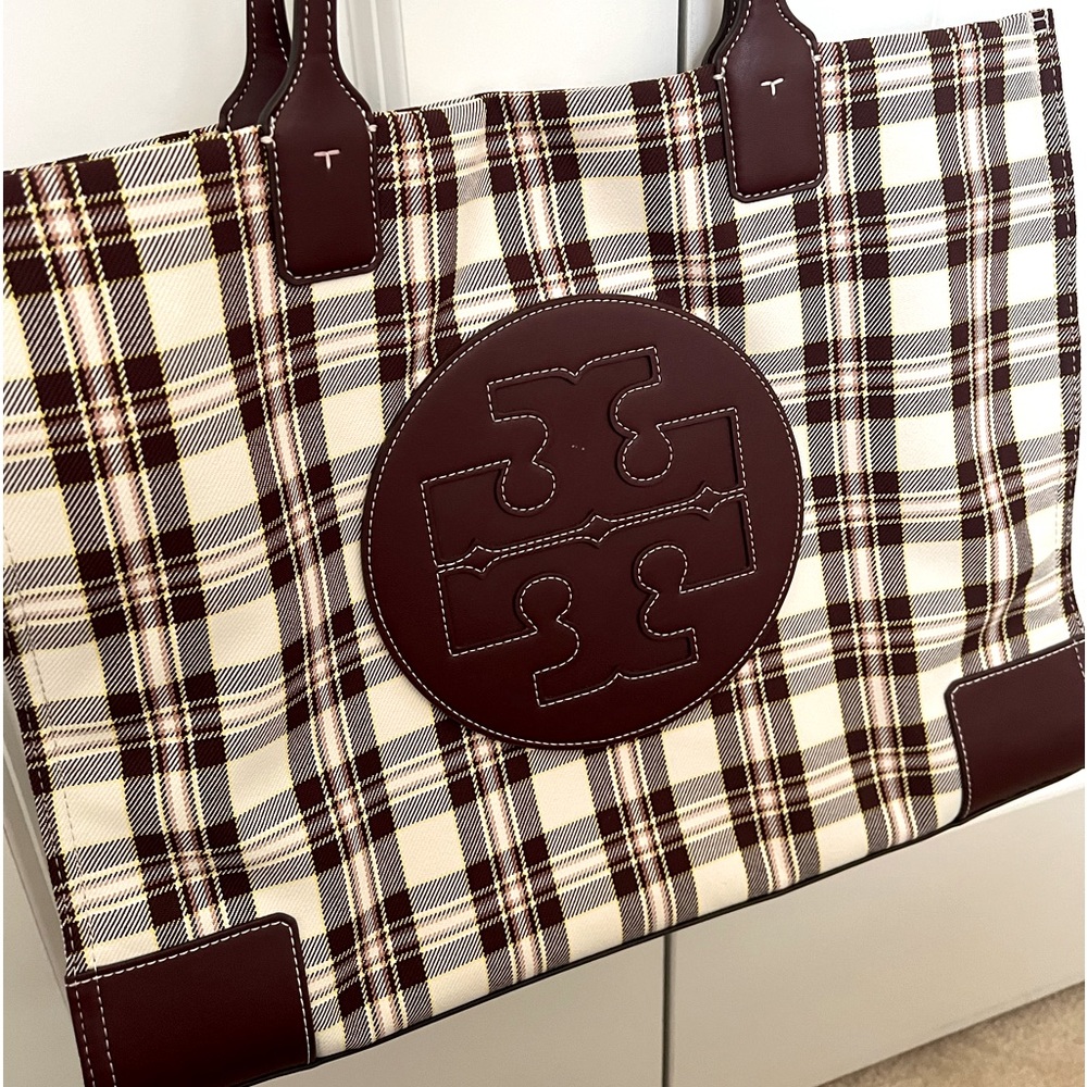 Absolutely Gorgeous Tory Burch plaid tote!
